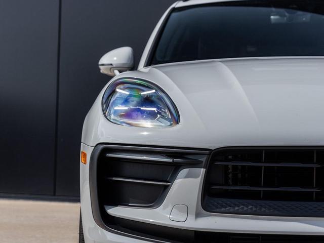 Photo of 2025 Chalk Porsche Macan