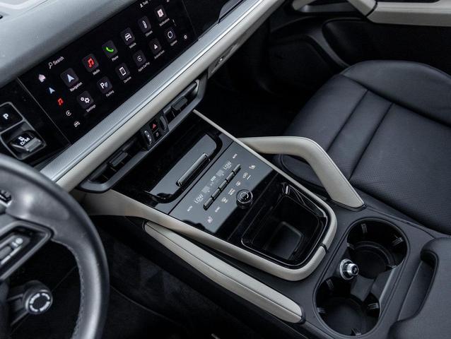 Photo of 2024 Montego Blue Metallic Porsche Cayenne