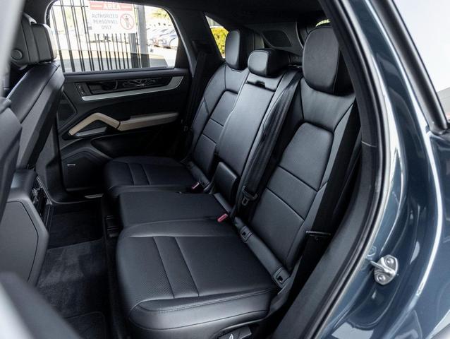 Photo of 2024 Montego Blue Metallic Porsche Cayenne