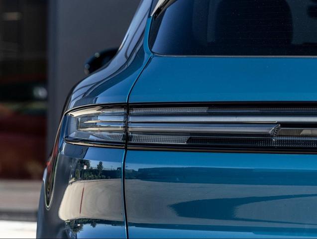 Photo of 2024 Montego Blue Metallic Porsche Cayenne