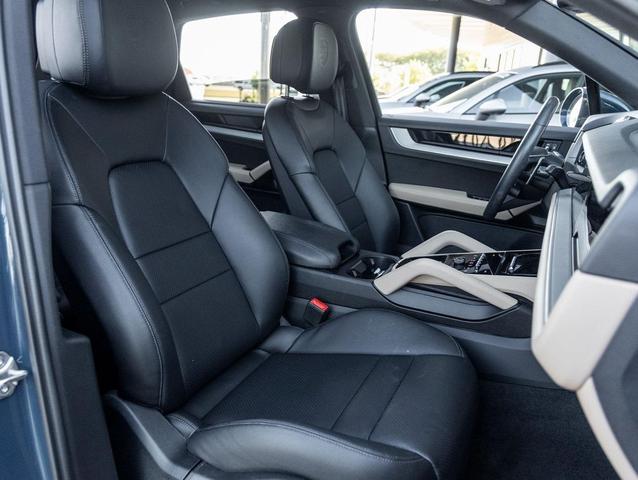 Photo of 2024 Montego Blue Metallic Porsche Cayenne