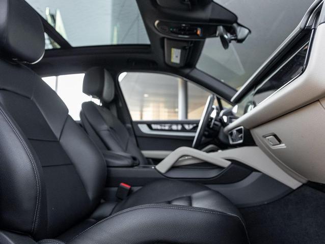 Photo of 2024 Montego Blue Metallic Porsche Cayenne