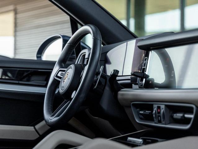Photo of 2024 Montego Blue Metallic Porsche Cayenne