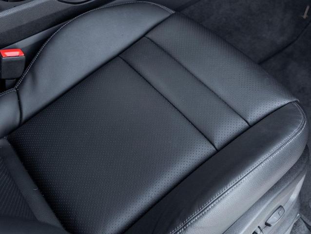Photo of 2024 Montego Blue Metallic Porsche Cayenne