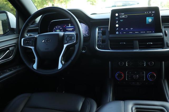 Photo of 2022 Summit White Chevrolet Suburban