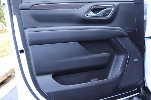 Photo of 2022 Summit White Chevrolet Suburban