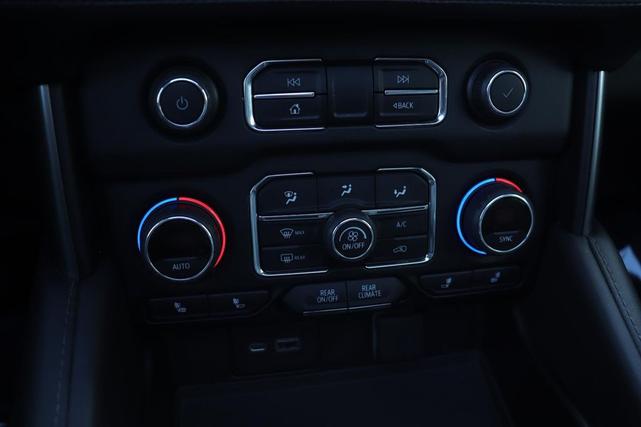 Photo of 2022 Summit White Chevrolet Suburban