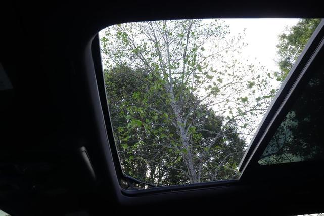 Photo of 2022 Summit White Chevrolet Suburban