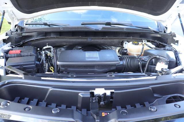 Photo of 2022 Summit White Chevrolet Suburban