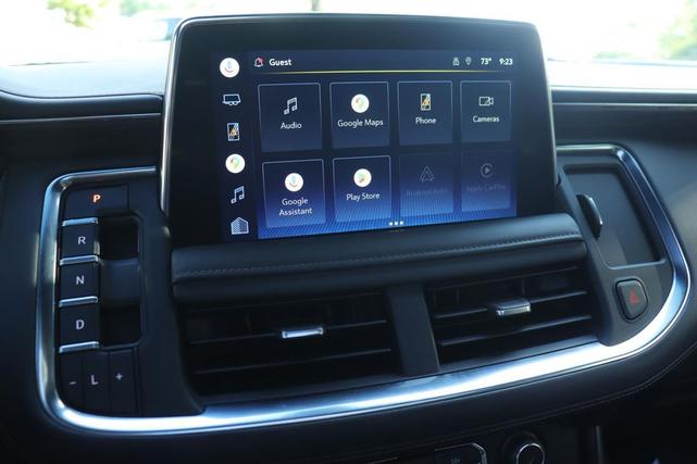 Photo of 2022 Summit White Chevrolet Suburban