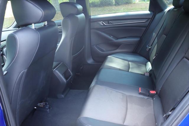 Photo of 2018 Still Night Pearl Honda Accord