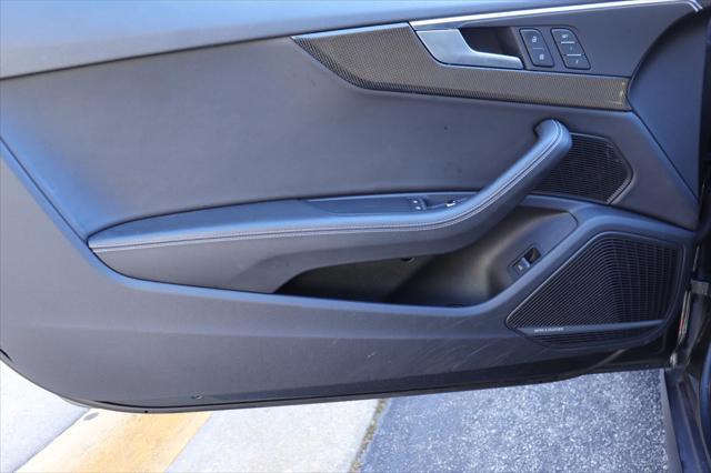 Photo of 2018 Daytona Gray Pearl Effect Audi S5