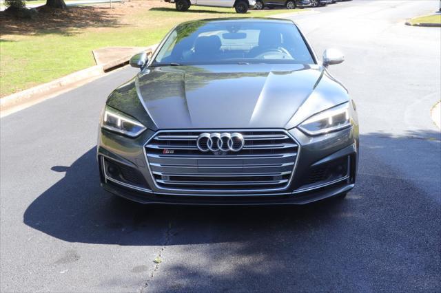 Photo of 2018 Daytona Gray Pearl Effect Audi S5