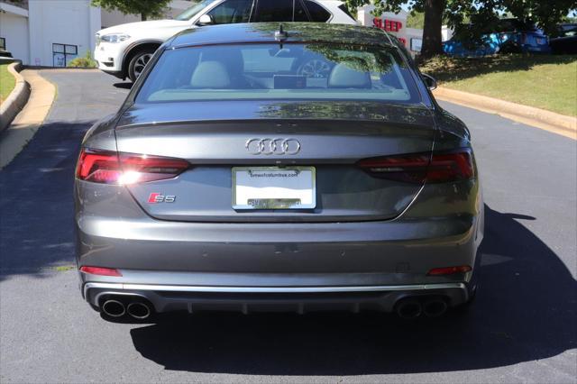 Photo of 2018 Daytona Gray Pearl Effect Audi S5