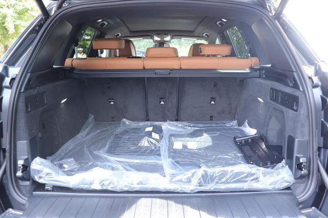 Photo of 2026 Dravit Grey Metallic BMW X5