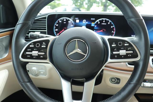 Photo of 2022 MANUFAKTUR Diamond White Bright Mercedes-Benz GLE 350