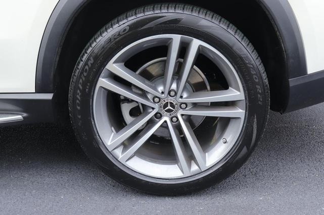 Photo of 2022 MANUFAKTUR Diamond White Bright Mercedes-Benz GLE 350