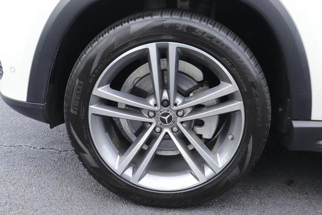 Photo of 2022 MANUFAKTUR Diamond White Bright Mercedes-Benz GLE 350