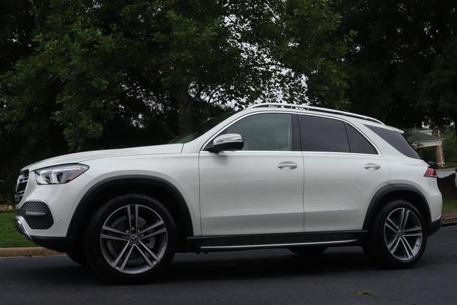 Photo of 2022 MANUFAKTUR Diamond White Bright Mercedes-Benz GLE 350