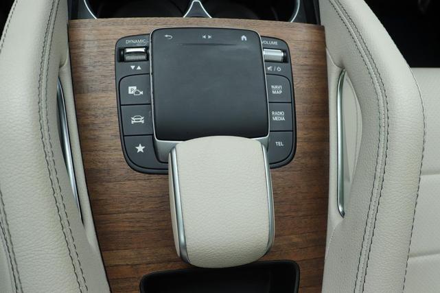 Photo of 2022 MANUFAKTUR Diamond White Bright Mercedes-Benz GLE 350