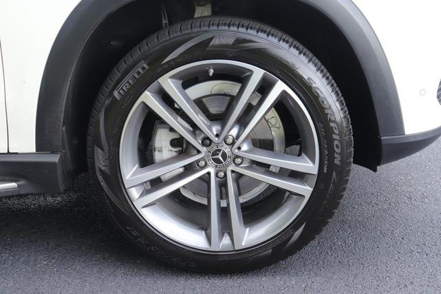 Photo of 2022 MANUFAKTUR Diamond White Bright Mercedes-Benz GLE 350