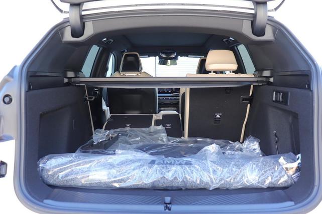 Photo of 2026 Alpine White BMW X3