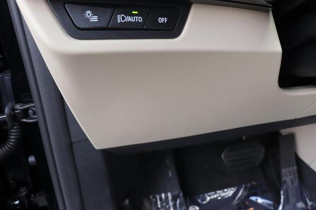 Photo of 2025 Jet Black BMW X1