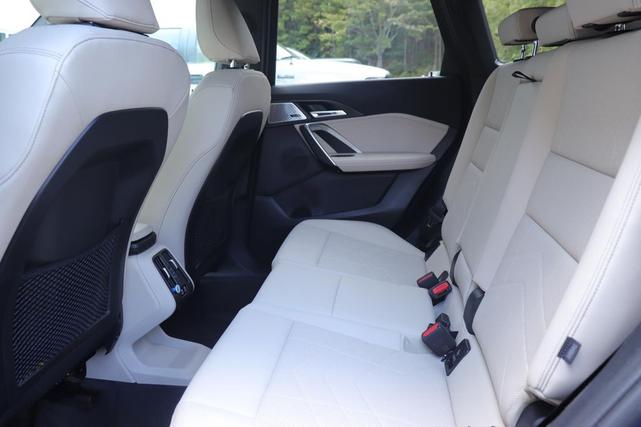 Photo of 2023 Phytonic Blue Metallic BMW X1
