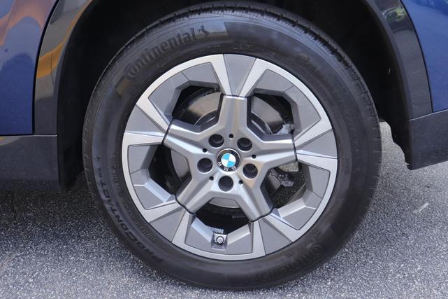 Photo of 2023 Phytonic Blue Metallic BMW X1