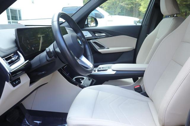 Photo of 2023 Phytonic Blue Metallic BMW X1