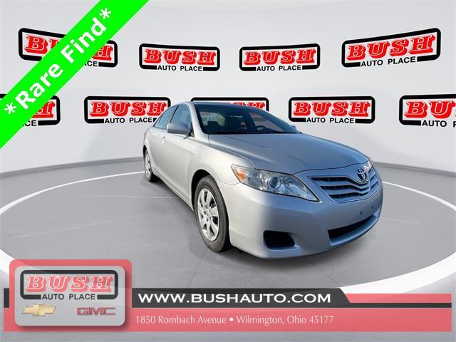 Photo of 2011 Classic Silver Metallic Toyota Camry