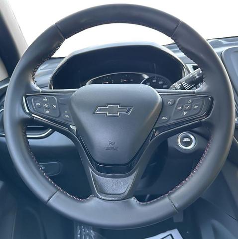 Photo of 2022 Mosaic Black Metallic Chevrolet Equinox