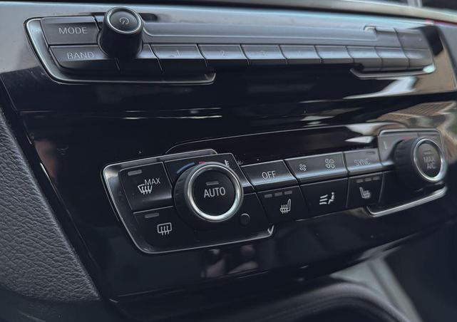 Photo of 2021 Black Sapphire Metallic BMW X1