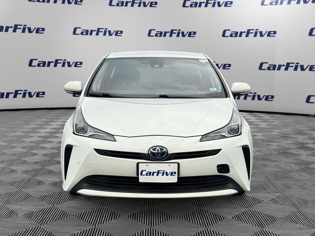 Photo of 2022 White Toyota Prius