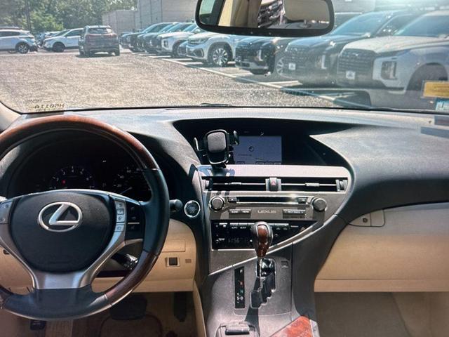 Photo of 2015 Silver Lexus RX 350