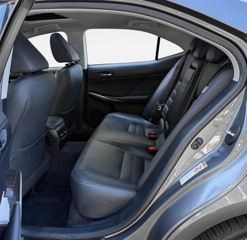 Photo of 2014 Gray Lexus IS 350