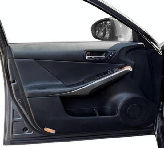 Photo of 2014 Gray Lexus IS 350