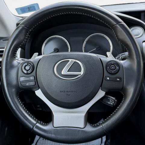 Photo of 2014 Gray Lexus IS 350