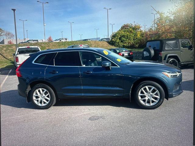 Photo of 2018 Denim Blue Metallic Volvo XC60