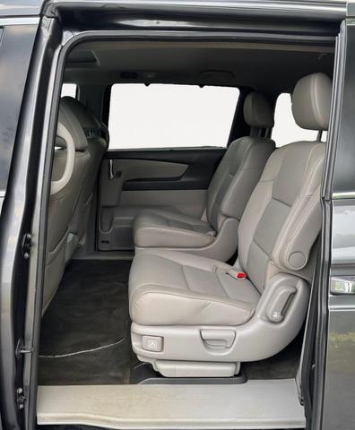 Photo of 2016 Gray Honda Odyssey