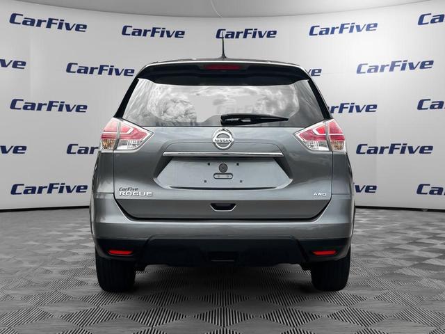Photo of 2016 Gun Metallic Nissan Rogue