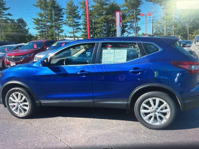 Photo of 2021 Caspian Blue Metallic Nissan Rogue Sport
