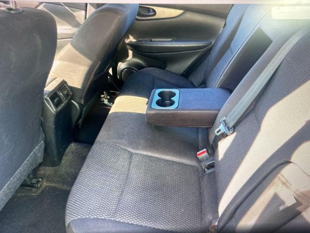 Photo of 2021 Caspian Blue Metallic Nissan Rogue Sport