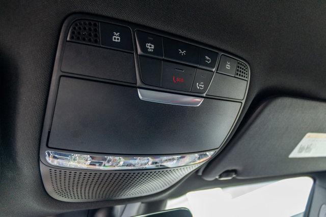 Photo of 2022 MANUFAKTUR Diamond White Metallic Mercedes-Benz AMG GLC 43