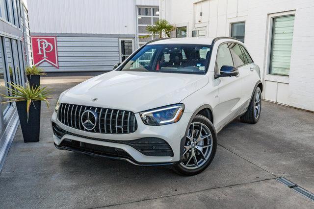 Photo of 2022 MANUFAKTUR Diamond White Metallic Mercedes-Benz AMG GLC 43