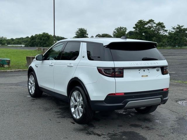 Photo of 2022 Fuji White Land Rover Discovery Sport