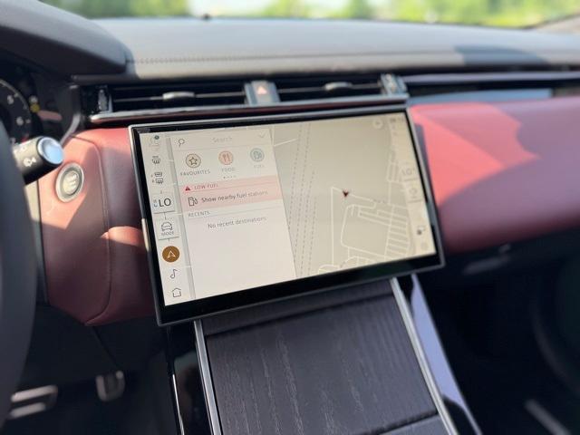 Photo of 2026 Varesine Blue Land Rover Range Rover Velar
