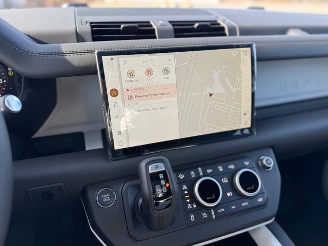 Photo of 2025 Fuji White Land Rover Defender