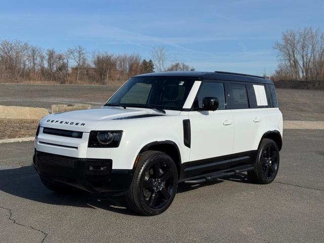 Photo of 2025 Fuji White Land Rover Defender