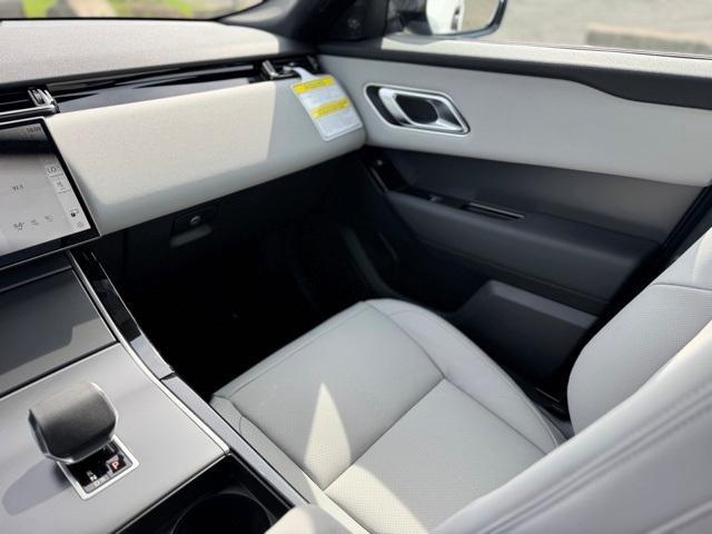 Photo of 2026 Fuji White Land Rover Range Rover Velar